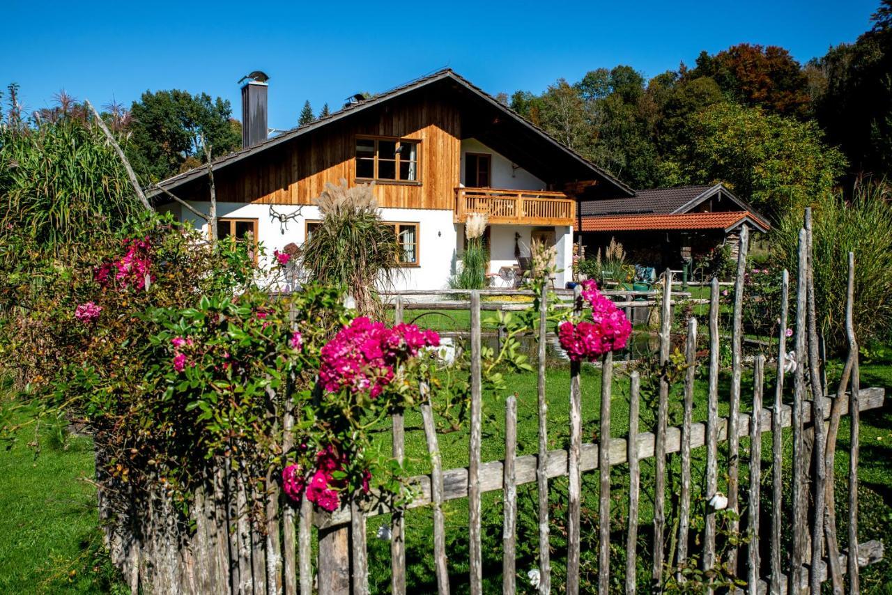 Апартаменты Haus Heufelder Бад-Хайльбрунн Экстерьер фото